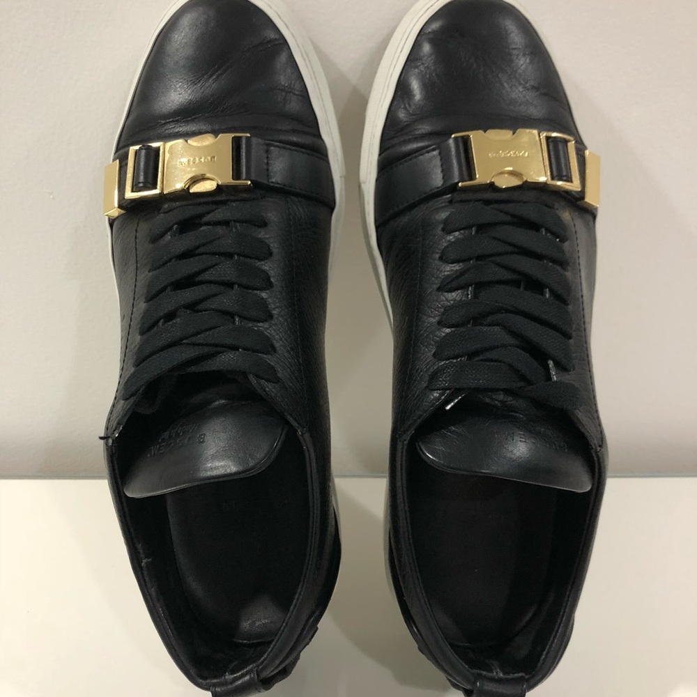 ‼️SOLD ‼️ Buscemi Men’s Black Low Top Sneakers